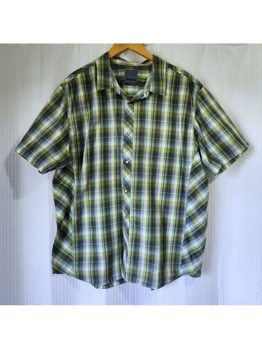 Prana Men XL Short Sleeve Pearl Snap Button Shirt Green Plaid Cotton